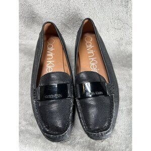 Calvin Klein Women’s 10’m  Lisette Leather Closed Toe Loafers Black Snake Logo
